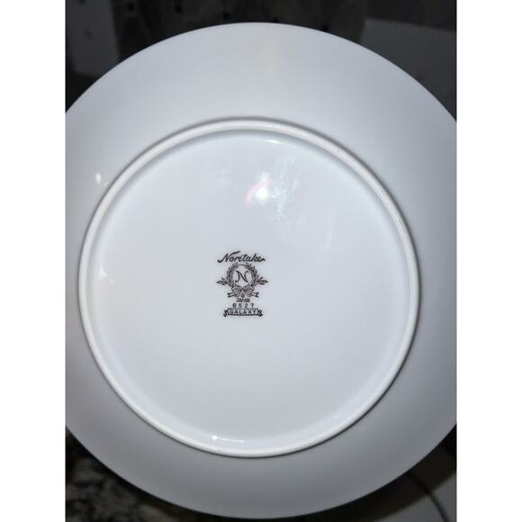 Noritake Galaxy Salad Plates 6527 Lunch Dessert 8.25" Set of 4 Platinum - Picture 5 of 8